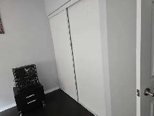 Room for rent - Photo 2