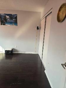 Room for rent - Photo 4