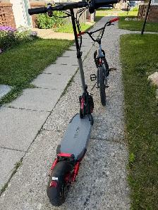akoda A1 adult electric scooter goes 45-50kms 400$ OBO - Photo 4