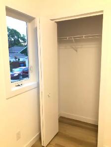 3 Bed 2 Bath Upper Duplex Suite In Seven Oaks - Photo 15
