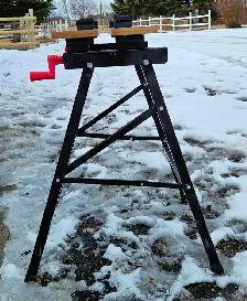 Portable Workbench - Photo 3