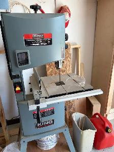 Wood Bandsaw for sale