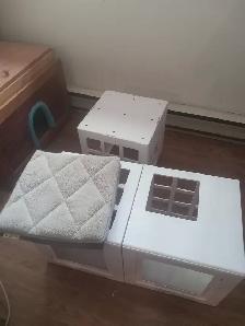 Modular and Customizable Katt Kube Solo Cat Tree