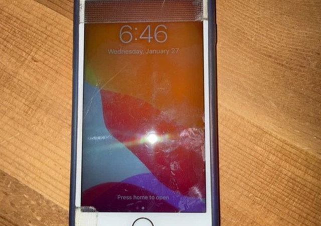 Cracked Glass? We’ll Make Your Device Shine Again.