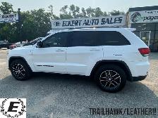 2017 Jeep Grand Cherokee Trailhawk with LEATHER/SUNROOF!