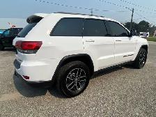 2017 Jeep Grand Cherokee Trailhawk with LEATHER/SUNROOF! - Photo 6