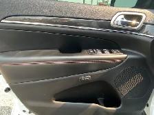 2017 Jeep Grand Cherokee Trailhawk with LEATHER/SUNROOF! - Photo 16