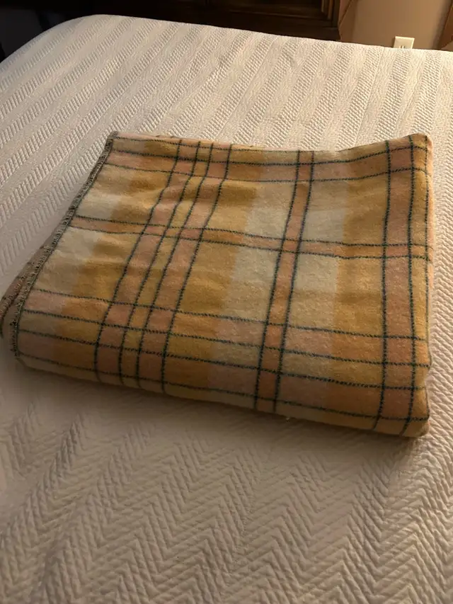 Vintage 100% Wool Blanket