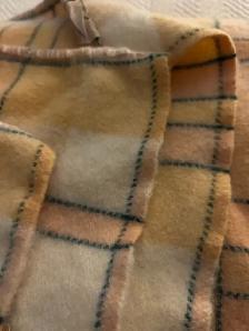 Vintage 100% Wool Blanket - Photo 5