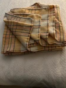 Vintage 100% Wool Blanket - Photo 6