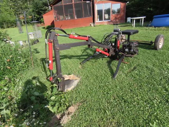 excavatrice sur roue mini pépine