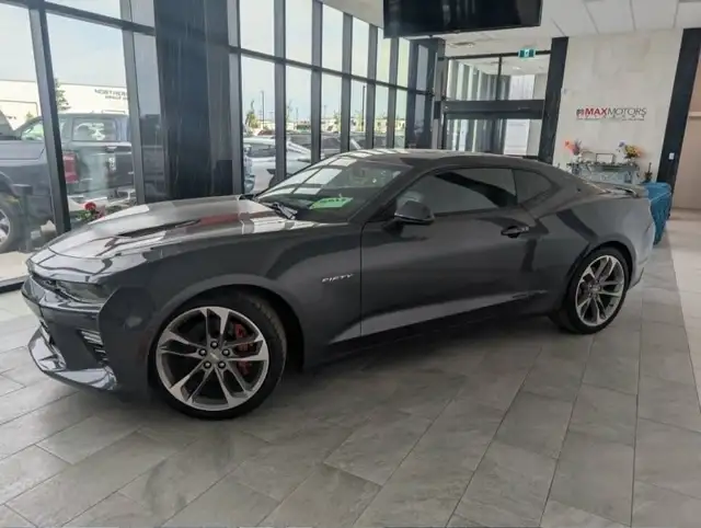 2017 Chevrolet Camaro 2SS Coupe 6.2L V8 Manual Trans 41,375km