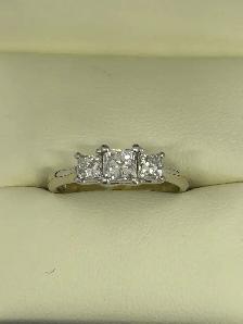 14k  Three-Stone Princess-Cut Diamond Ring - Photo 8