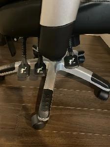 Desk Chair - Photo 3