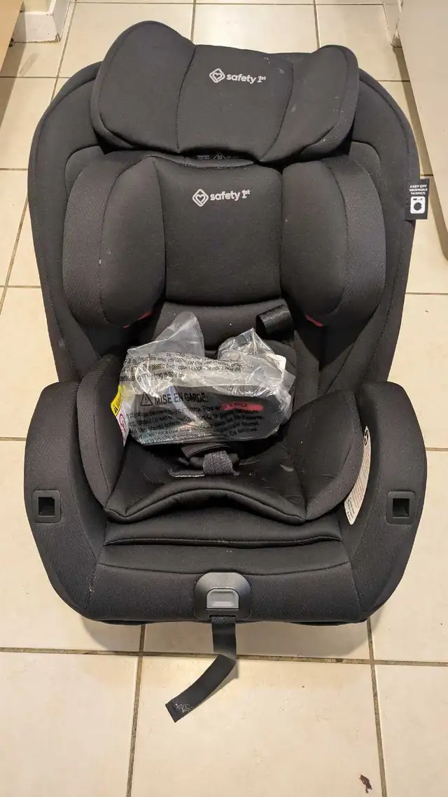 Safety 1st Convertible Car Seat – Brand New, Never Used
