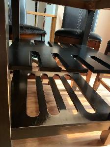 Table and chairs counter height - Photo 5