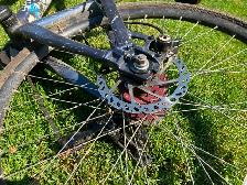 Mountain Bike - Photo 2