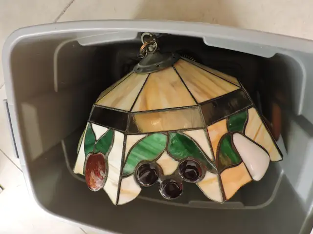 Lampe plafonnier Tiffany antique.