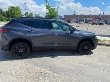 2020 Chevrolet blazer 3.6 engine AWD with only 65,000 km km - Photo 4
