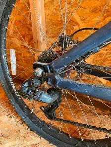 Mountain Bike - Photo 2