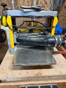 Planer (DeWalt DW734) for sale