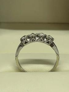 14k  White gold Four-Stone Diamond Ring - Photo 3