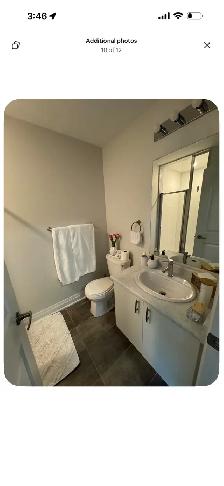 Private Basement Room with Private Bathroom – Separate Entrance - Photo 10