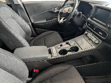 2020 Hyundai Kona Electric Preferred w/Two-Tone Roof - Photo 8