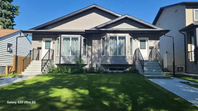 Modern, Spacious two bedroom Duplex near Downtown