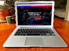 Apple MacBook Air PRISTINE AND CHEAP!