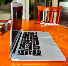 Apple MacBook Air PRISTINE AND CHEAP! - Photo 8