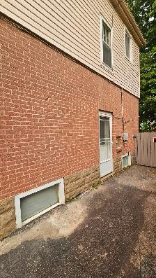 Basement room for rent - Photo 3