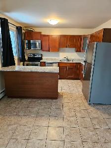 Beautiful 2 Bedroom Condo call to apply 306-960-5282 - Photo 2