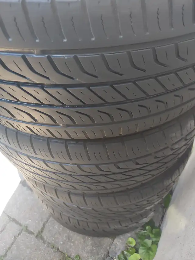 225-55R17x4 pneus été Toyo Extensa