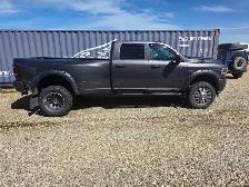 2021 RAM 3500 LARAMIE CREW CAB NIGHT EDITION 4X4 DUALLY