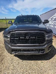2021 RAM 3500 LARAMIE CREW CAB NIGHT EDITION 4X4 DUALLY - Photo 3