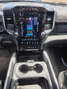 2021 RAM 3500 LARAMIE CREW CAB NIGHT EDITION 4X4 DUALLY - Photo 6