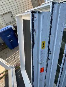 Vinyl casement window - Photo 2