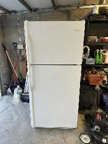 Beautiful Large size Fridge   freezer - Photo 2