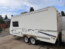 2004 Trail Cruiser TT C-19 hybrid, ultralight RV trailer - Photo 2