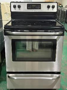 Frigidaire Glass Top Stove CFEF3048 (S4342) $358 Only