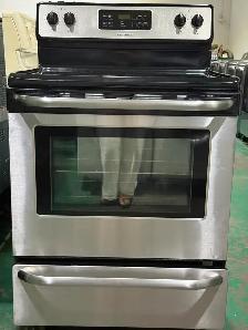 Frigidaire Glass Top Stove CFEF3048 (S4342) $358 Only - Photo 2