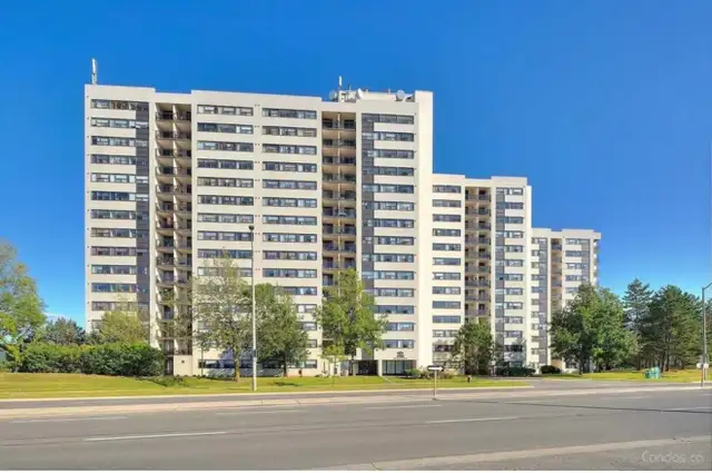 Rent 3 bedroom Condo with 2 Parking in Mississauga