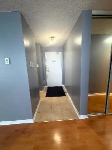 Rent 3 bedroom Condo with 2 Parking in Mississauga - Photo 2