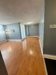 Rent 3 bedroom Condo with 2 Parking in Mississauga - Photo 9