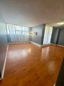 Rent 3 bedroom Condo with 2 Parking in Mississauga - Photo 10