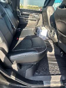 2022 Dodge Ram 3500 - Photo 10