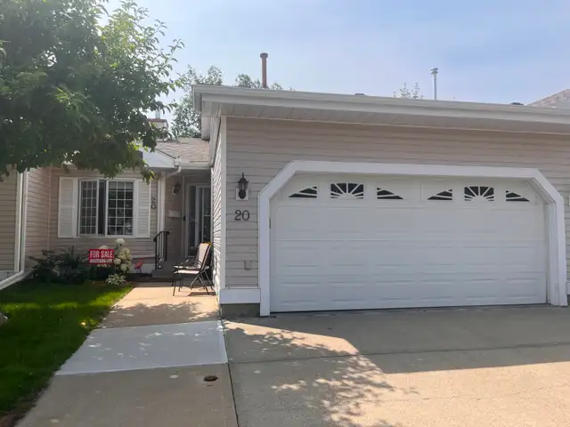 9704 165 ST NW unit # 20Horizon Village Glenwood
