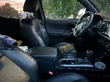 2020 Toyota Tacoma TRD Off-Road Double Cab – Excellent Condition - Photo 5