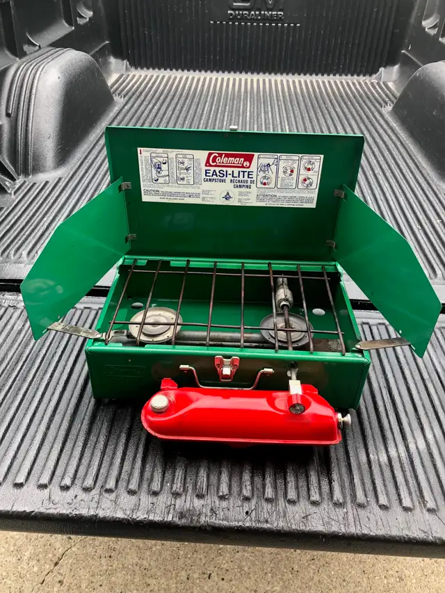 COLEMAN CAMPING STOVE